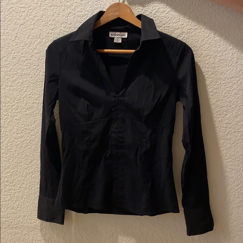 Black zipped up blouse